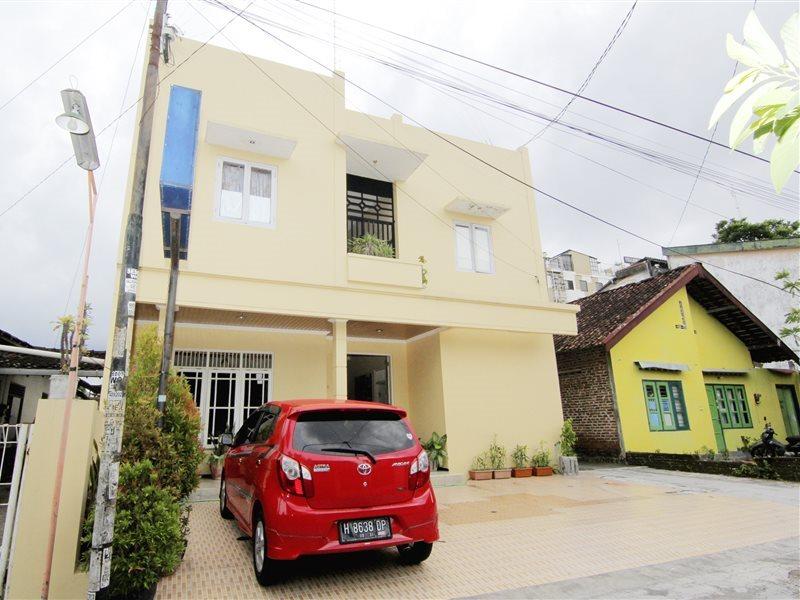 Jj House Gejayan Hotel Kejayan Exterior photo
