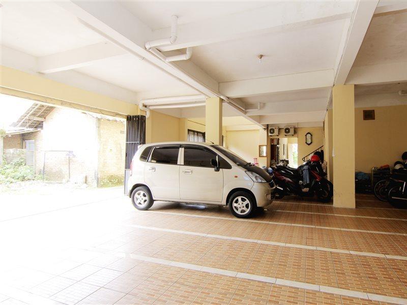 Jj House Gejayan Hotel Kejayan Exterior photo
