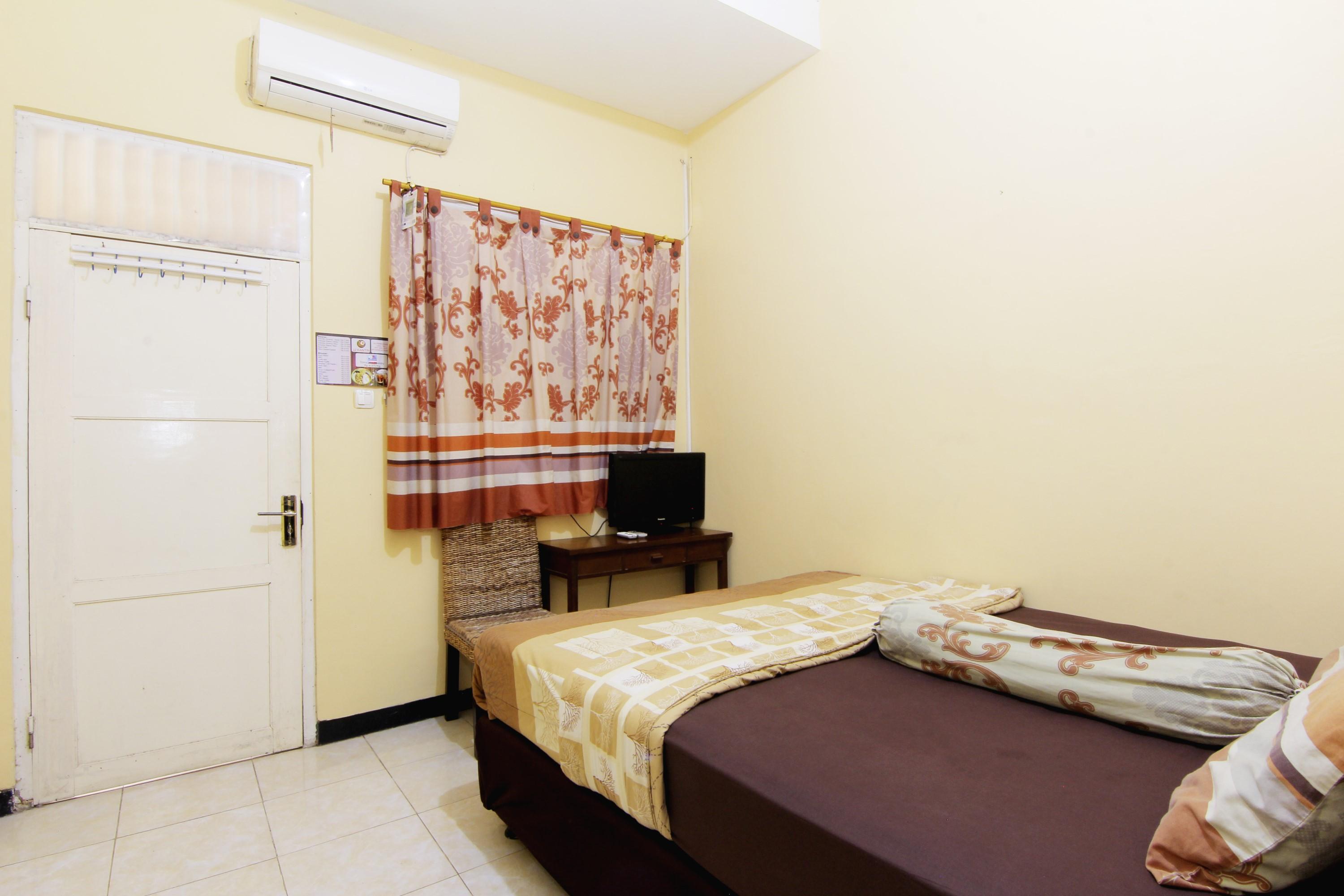 Jj House Gejayan Hotel Kejayan Exterior photo