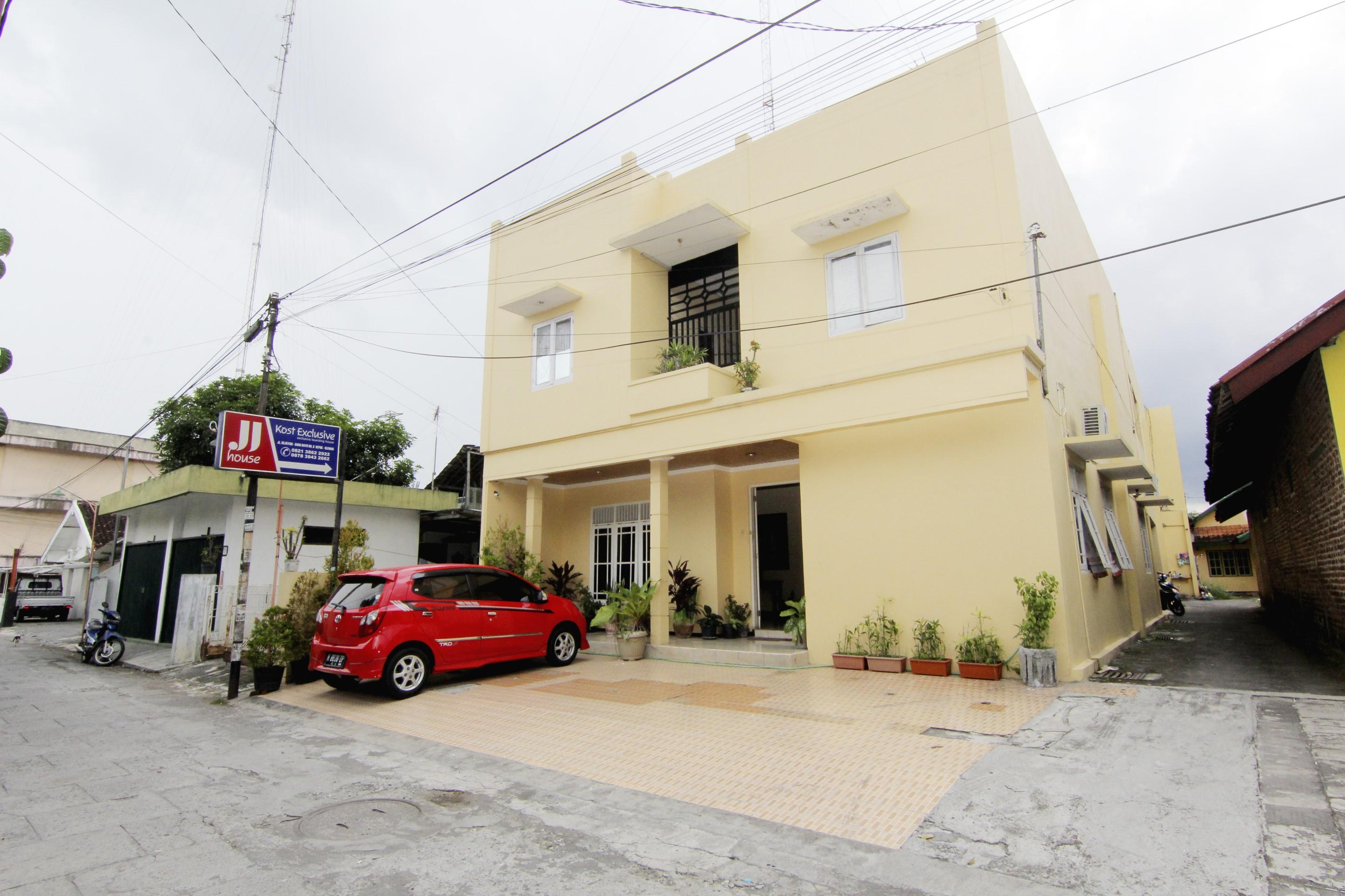 Jj House Gejayan Hotel Kejayan Exterior photo